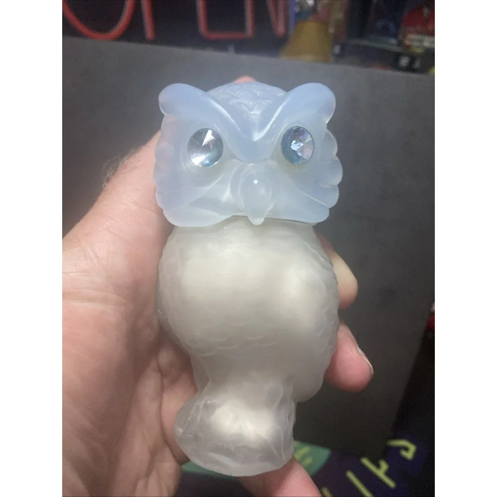 Vintage Avon Frosted Snowy Owl Moonwind Perfumed Talc Powder Full Bottle C2